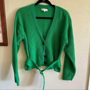 Cuuuute 💚 Cropped cardigan with belt